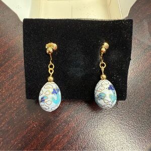 Avon Cloisonné Easter Egg Dangle clip Earrings NIB vintage 1994